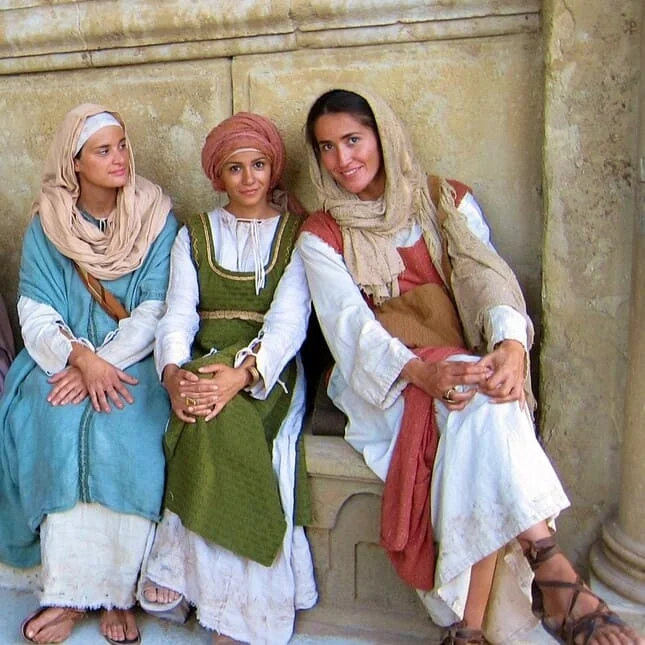 Aramäische Übersetzungen von PoliLingua für religiöse Texte und historische Forschung
