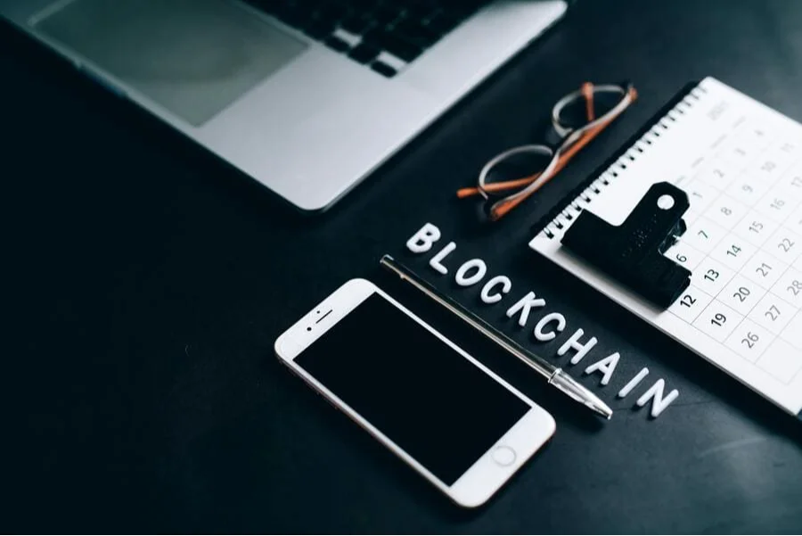 Blockchain Übersetzung für Sichere und Transparente Workflows